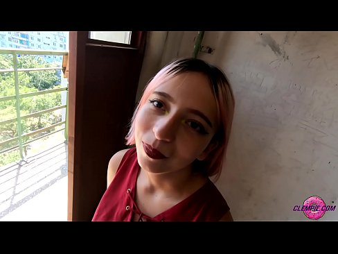 ❤️ O studentă senzuală o suge unui străin în Outback - Ejaculează pe fața lui at porn ro.klassikaprint.ru ️❤