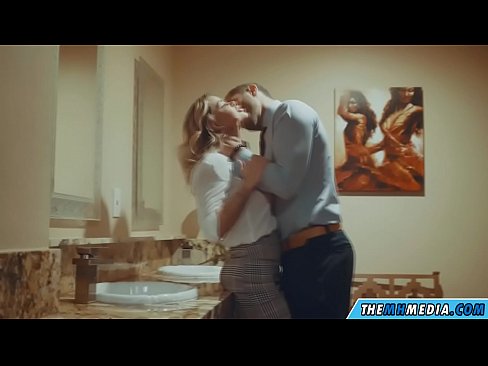 ❤️ Când o blondă cu sânii mari te seduce într-o toaletă publică at porn ro.klassikaprint.ru ️❤